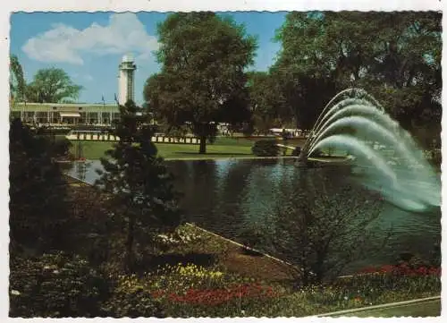 [Ansichtskarte] GERMANY - Essen - Grugapark - Eingangshof mit Hauptgaststätte Großer Blumenhof. 