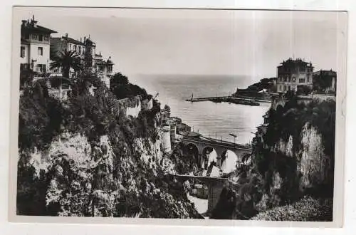 [Ansichtskarte] MONACO - Le Ravin Ste-Dévote et vue sur la pointe du Rocher. 