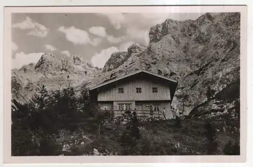 [Ansichtskarte] GERMANY - Mittenwalderhütte mit Karwendel. 