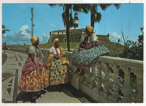 [Ansichtskarte] BRAZIL - Salvador - Bahia - Grupo em Trajes Tipicas - Farol de Barro. 