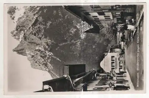 [Ansichtskarte] GERMANY - Mtitenwald - Straßenpartie gegen Karwendelgebirge. 