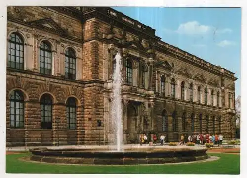 [Ansichtskarte] GERMANY - Dresden - Sempergallerie. 