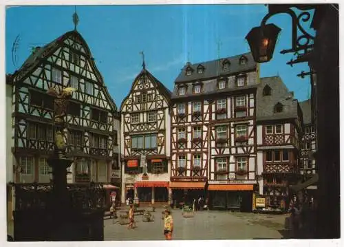 [Ansichtskarte] GERMANY - Bernkastel-Kues / Mosel - Marktplatz mit Michaelsbrunnen. 