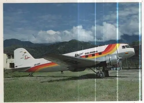 [Ansichtskarte] AIRPLANE / FLUGZEUG - Lacol Colombia - DC-3 at Villavicencio. 