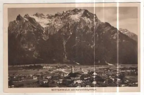 [Ansichtskarte] GERMANY - Mittenwald mit Karwendelgebirge. 