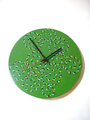 Uhr von Hand verziert, MDF-Platte, Durchmesser 20cm