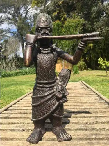 Bronze Hornbläser aus Benin / Bronze Horn Player from Benin