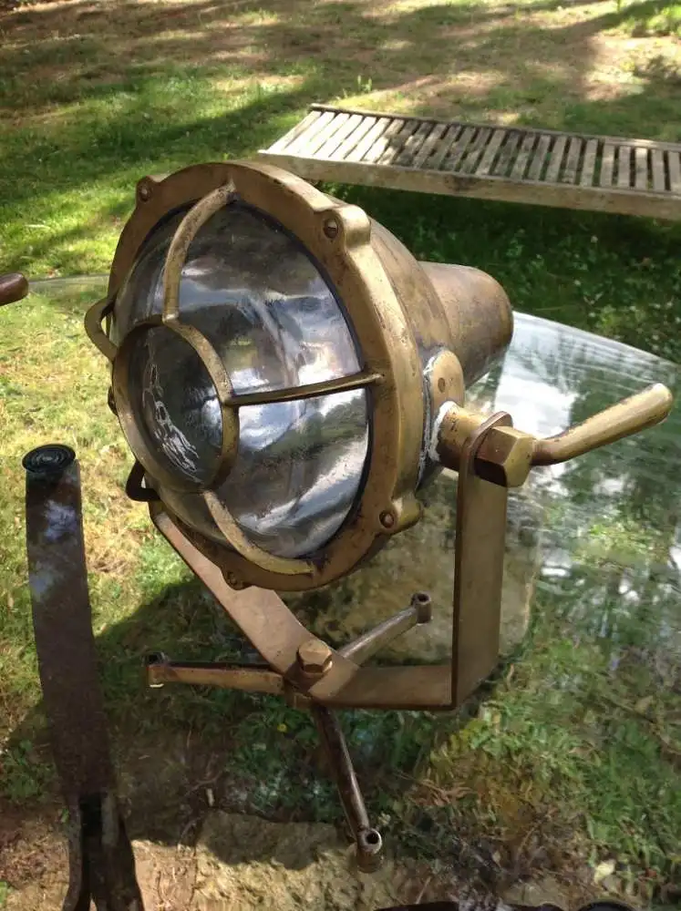 Tragbarer antiker Schiffsprojektor / Portable antique deck projector  3