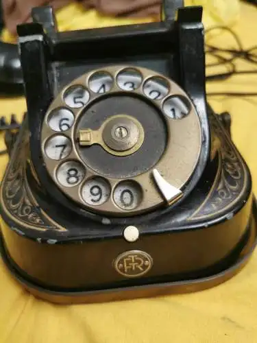 altes analog RTT 56 B Telefon Tragegriff  Messing Kupfer aus Belgien  bell telefon sein