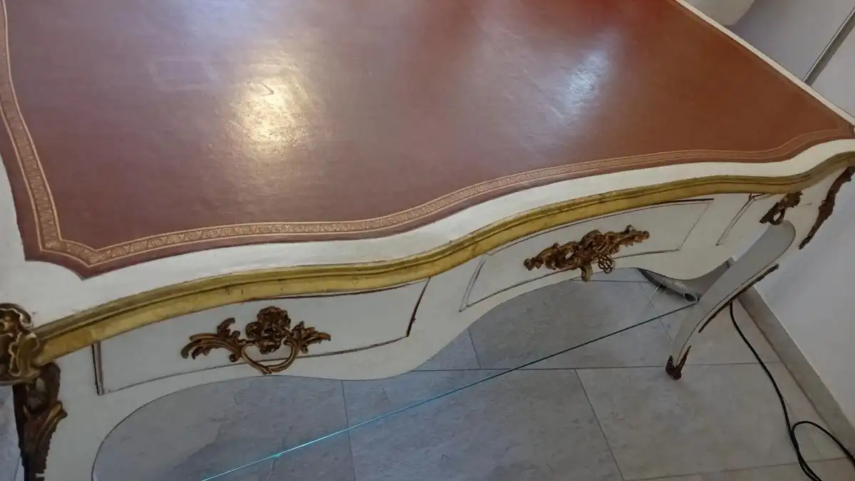Schreibtisch aus der Zeit Napoleons 2