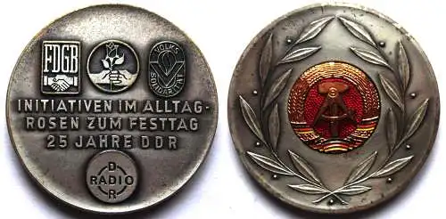 DDR Medaille Initiativen im Alltag Rosen zum Festtag 25 Jahre DDR, 1974