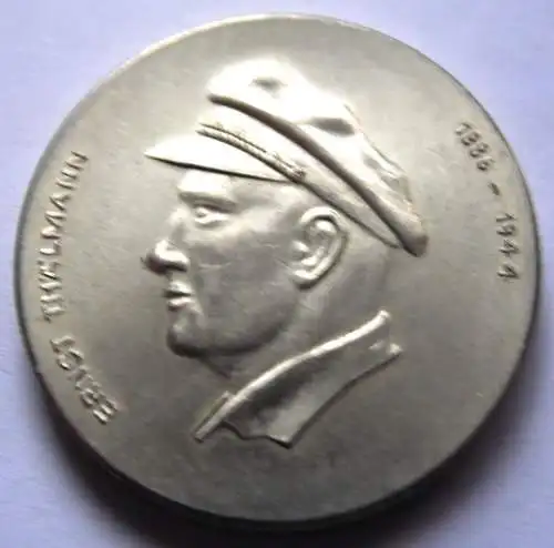 DDR Medaille Bezirksleitung der SED Magdeburg / Ernst Thälmann 1886 - 1944