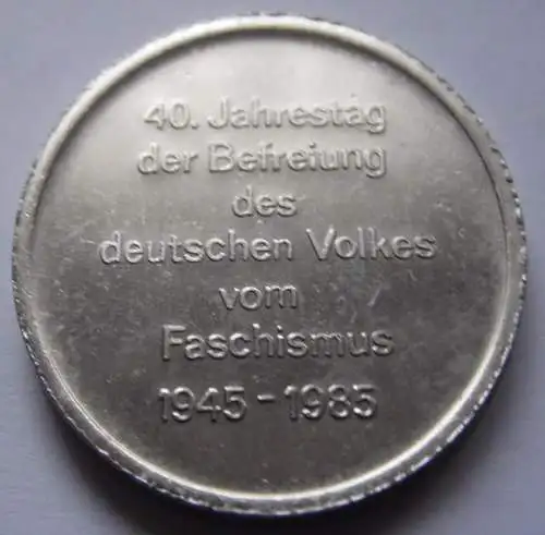 DDR Medaille 40. Jahrestag der Befreiung des deutschen Volkes vom Faschismus 1945 – 1985