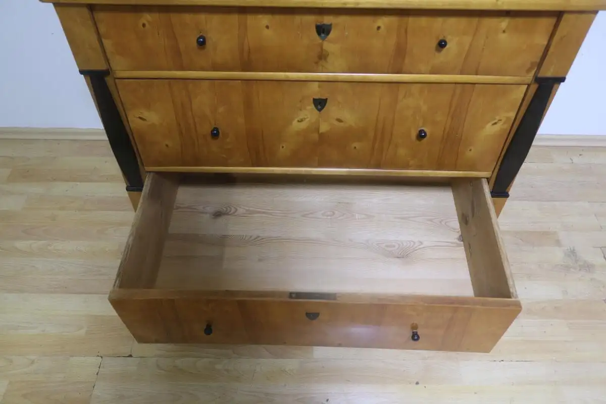 Biedermeier Kommode Anrichte  Antik um 1900 in Schellack poliert Hochglänzend 8