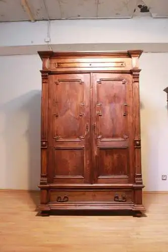 Wäscheschrank Kleiderschrank Schlafzimmer Antik in Esche  ca. 19 Jh.