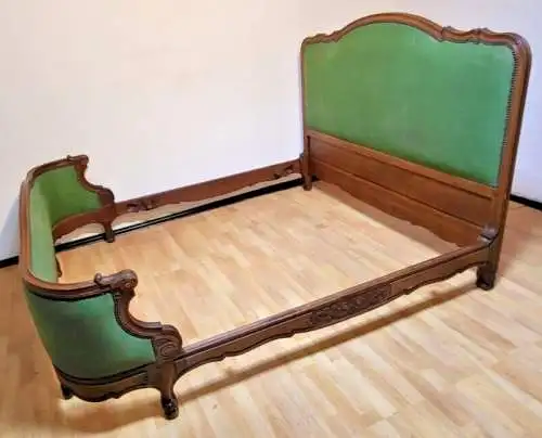 Französisches Antikes Polsterbett King Size ca.  1900 Jh.