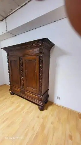 Antik Deutscher Barrock Schrank Kleiderschrank Wäscheschrank  Anno 1731  Jh.