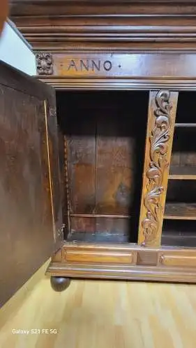 Antik Deutscher Barrock Schrank Kleiderschrank Wäscheschrank  Anno 1731  Jh.