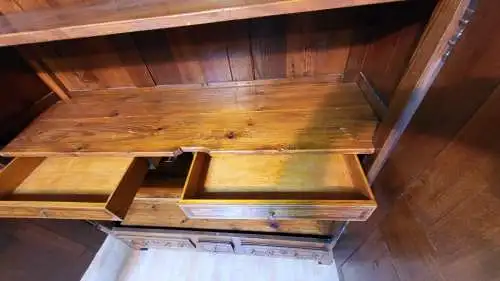 Kleiderschrank Wäscheschrank  Orginal  Antik ca. 19 Jh.