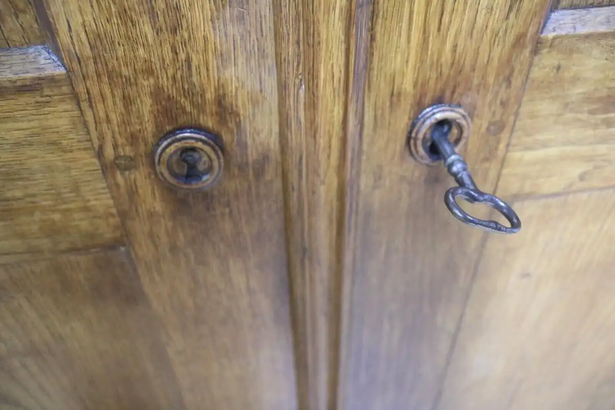 Biedermeier  Antik Kleiderschrank Wäscheschrank Schlafzimmer  ca. 1840 5