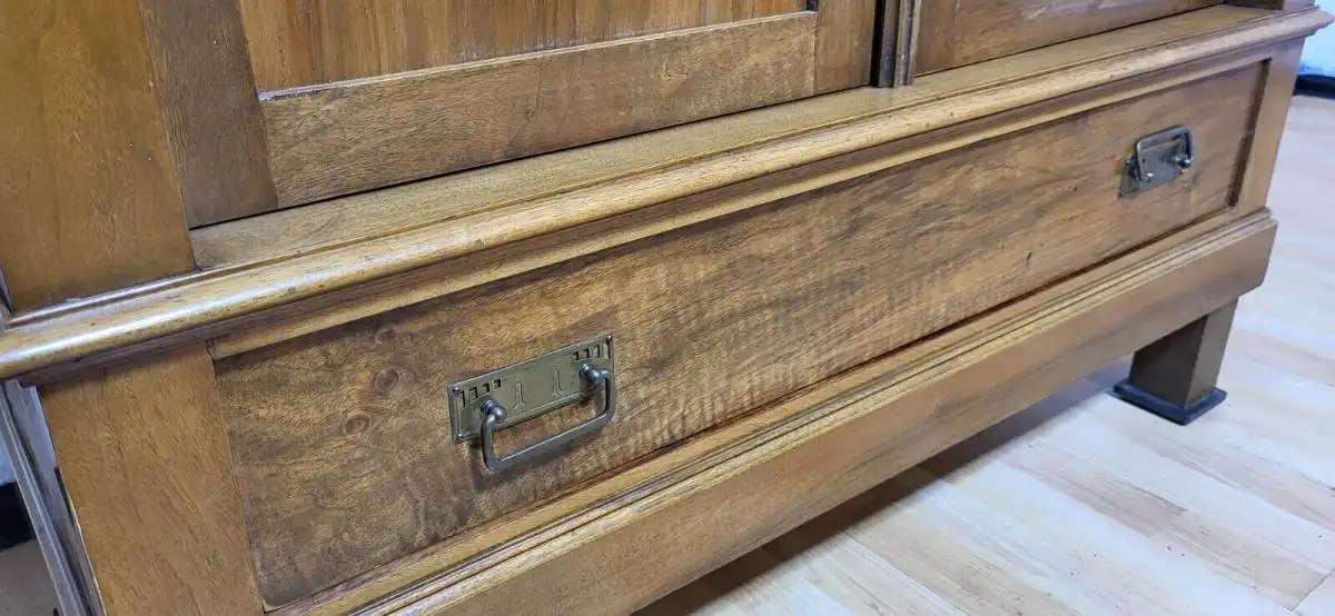 Vitrine  Bücherschrank  Biedermeier Nachbau Stil Antik ca. 1920 Jh. 19