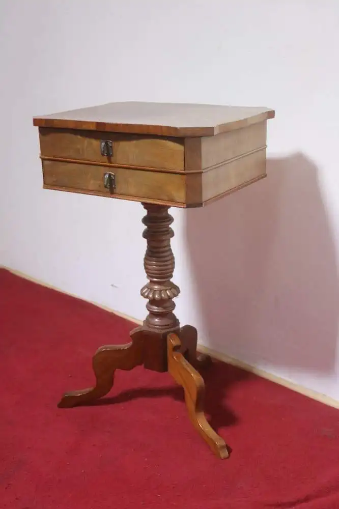Nähtisch Beistelltisch Antik um 1900            4
