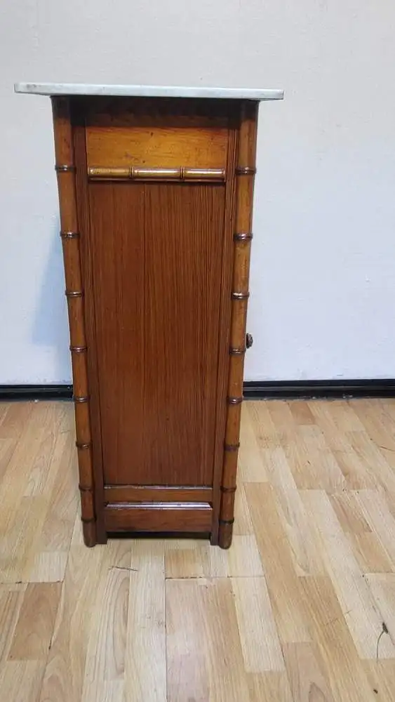 Französischer Jugendstil Nachttisch oder Nachttisch aus Kiefernholz , Kunstbambu 10