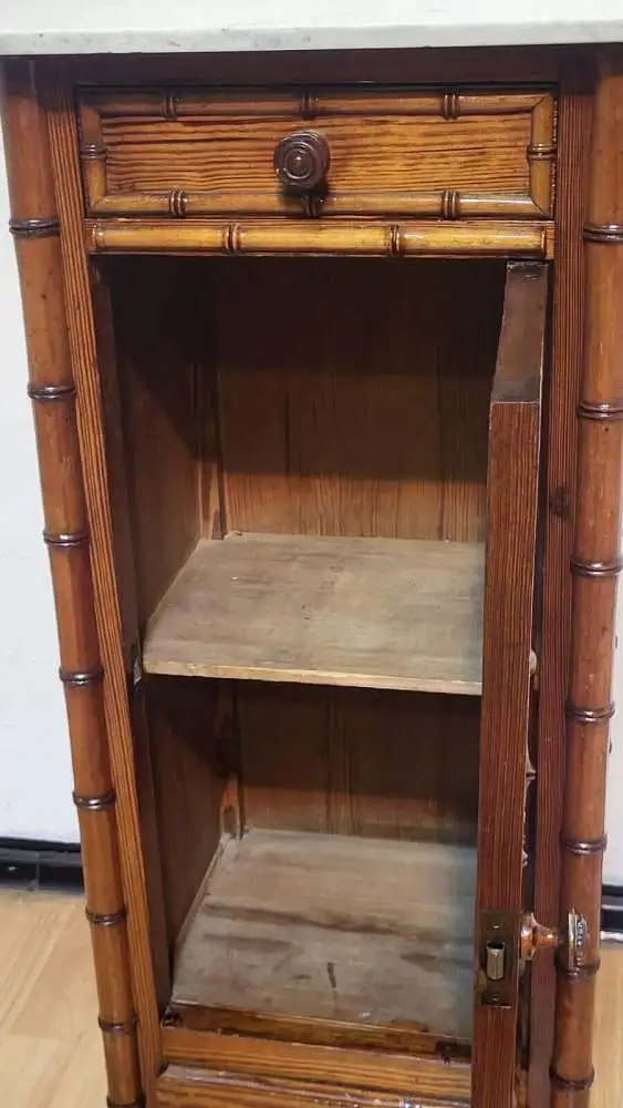 Französischer Jugendstil Nachttisch oder Nachttisch aus Kiefernholz , Kunstbambu 13