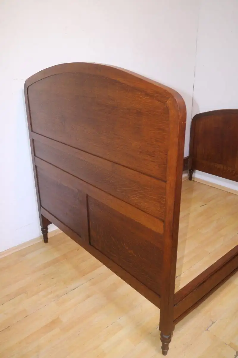 Antikes Bett  ca.  1900 Jh. 9