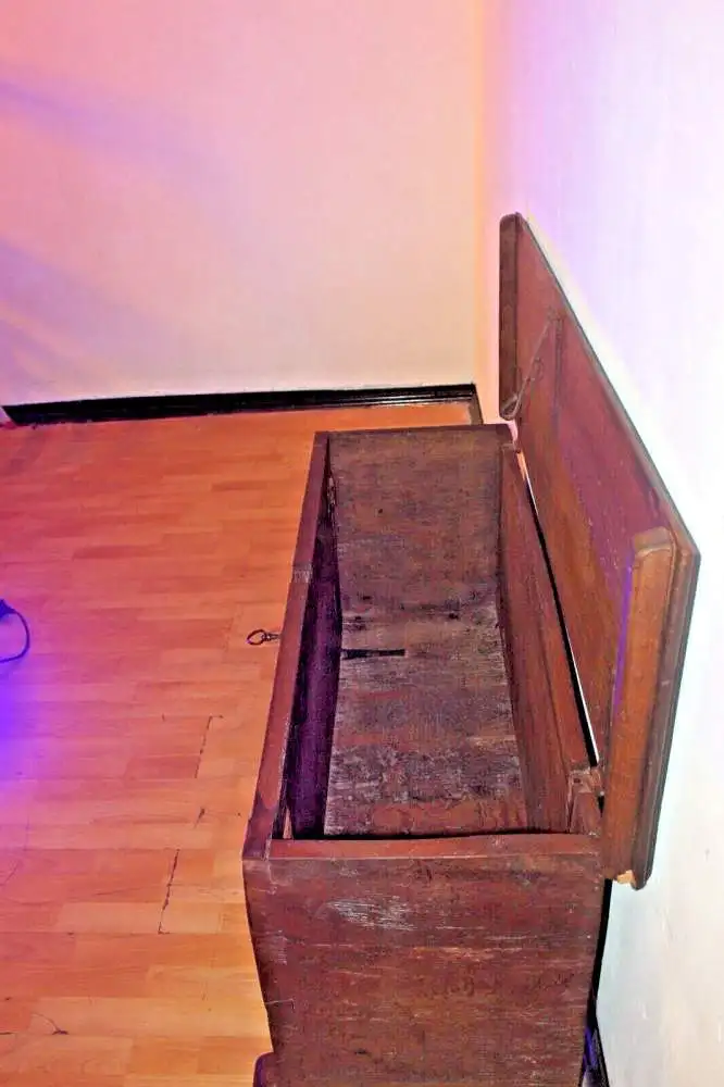 Truhe antik Unikat Sammlerstück ca 1900Jh. 12