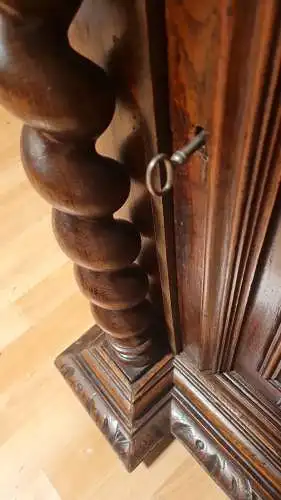 Kommode  Antik  Anrichte Garderobenschrank ca. 1900 Jh.
