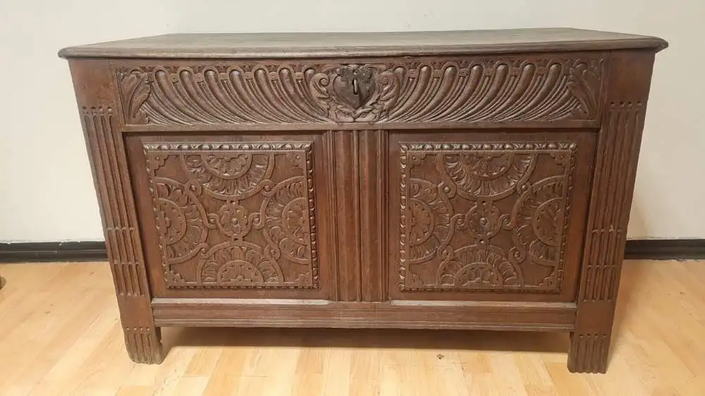 Truhe antik ca 1900Jh. 1