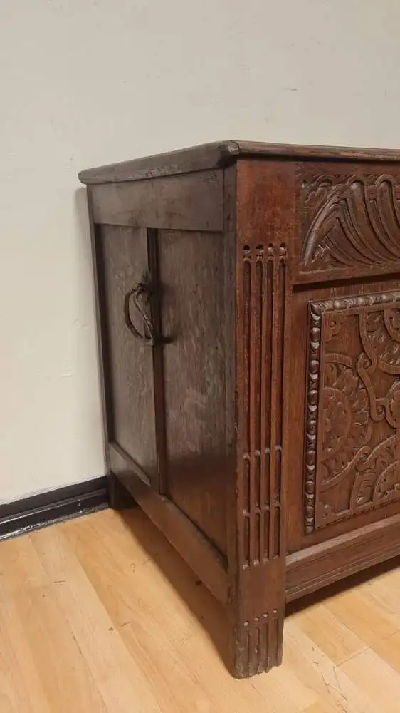 Truhe antik ca 1900Jh. 3