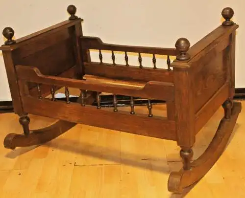 Antikes Baby Bett\Wiege  ca.  1900 Jh.