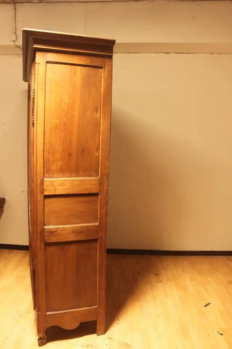 Französischer Kleiderschrank Antik ca  1860 Jh. 16