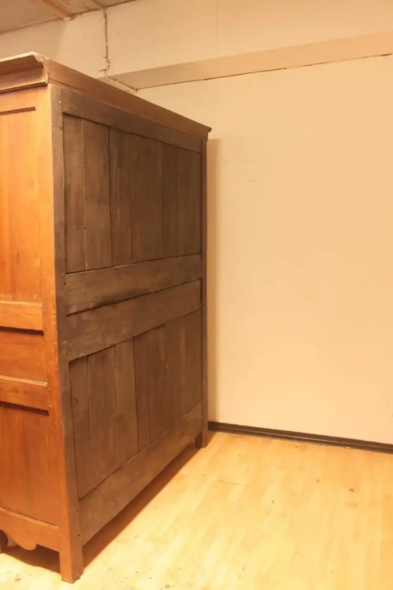 Französischer Kleiderschrank Antik ca  1860 Jh. 19