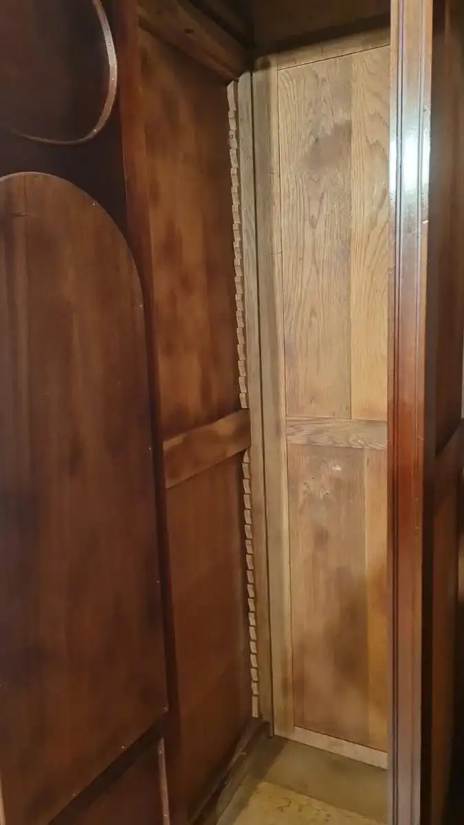 Kleiderschrank Wäscheschrank  Orginal  Antik ca. 19 Jh. 15