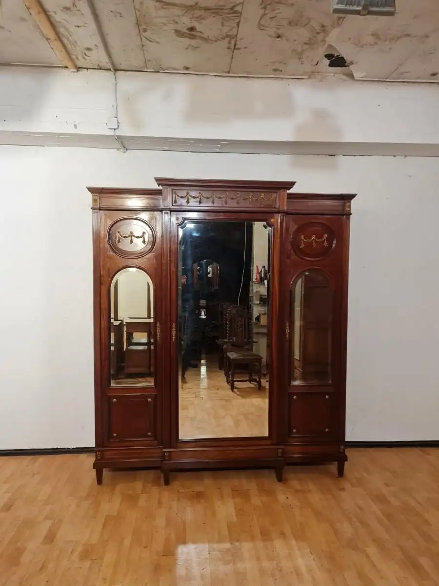 Kleiderschrank Wäscheschrank  Orginal  Antik ca. 19 Jh. 17