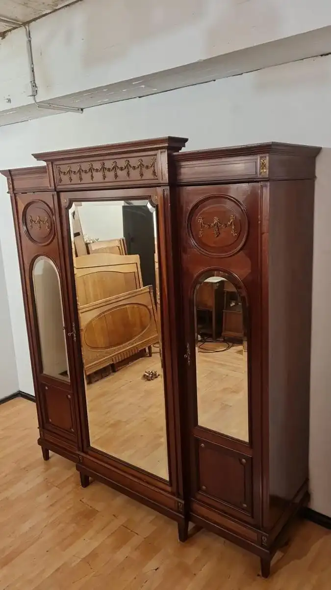 Kleiderschrank Wäscheschrank  Orginal  Antik ca. 19 Jh. 6