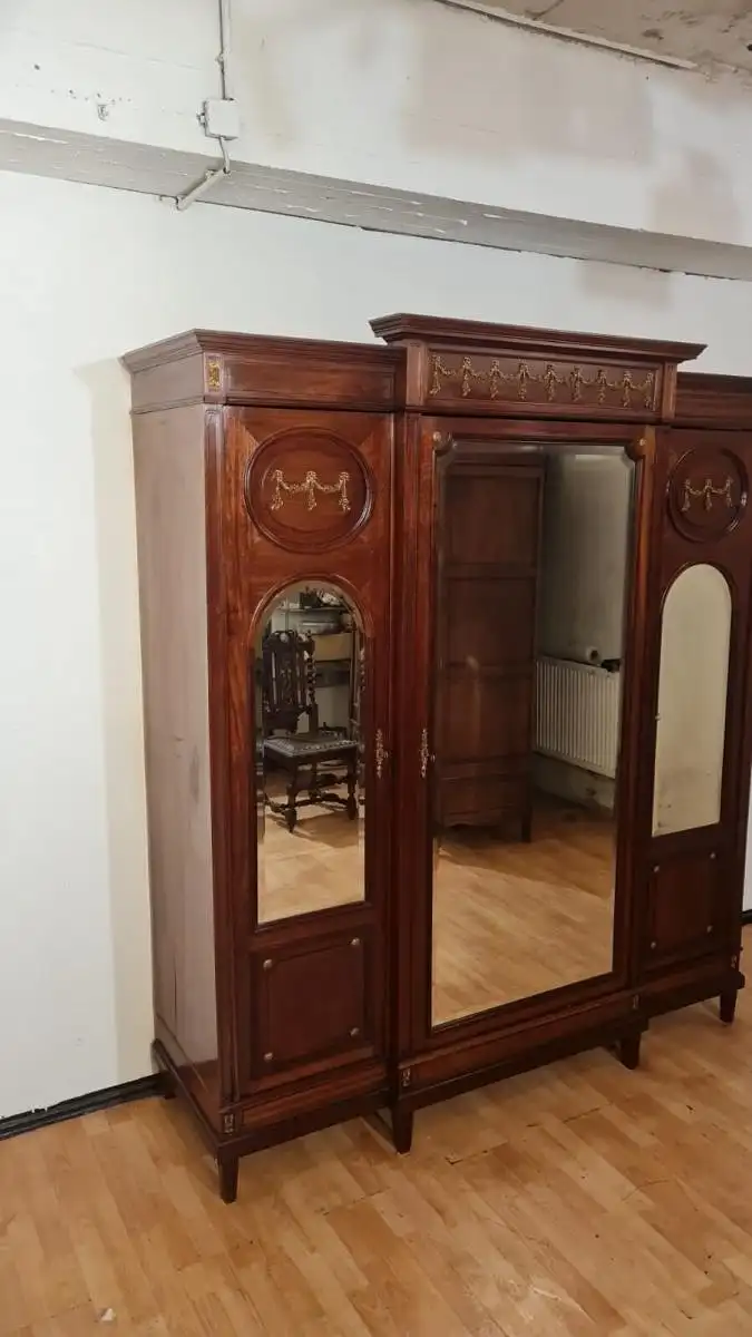 Kleiderschrank Wäscheschrank  Orginal  Antik ca. 19 Jh. 7