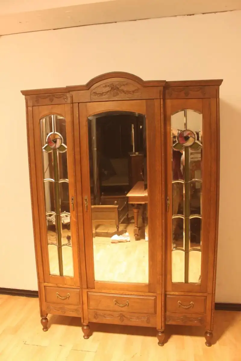 Antik Kleiderschrank Frankreich Jugendstil  Schnitzereien ca.1930Jh. 3