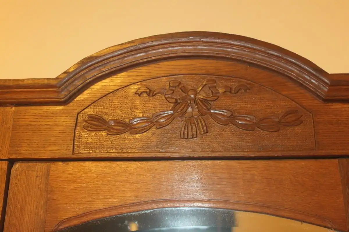 Antik Kleiderschrank Frankreich Jugendstil  Schnitzereien ca.1930Jh. 4