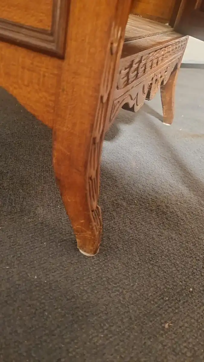 Vitrine  Antik  ca. 19 Jh. 10