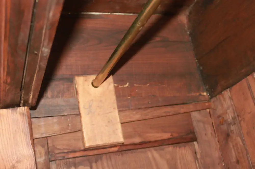 Wäscheschrank Kleiderschrank Schlafzimmer Antik in Esche  ca. 19 Jh. 10