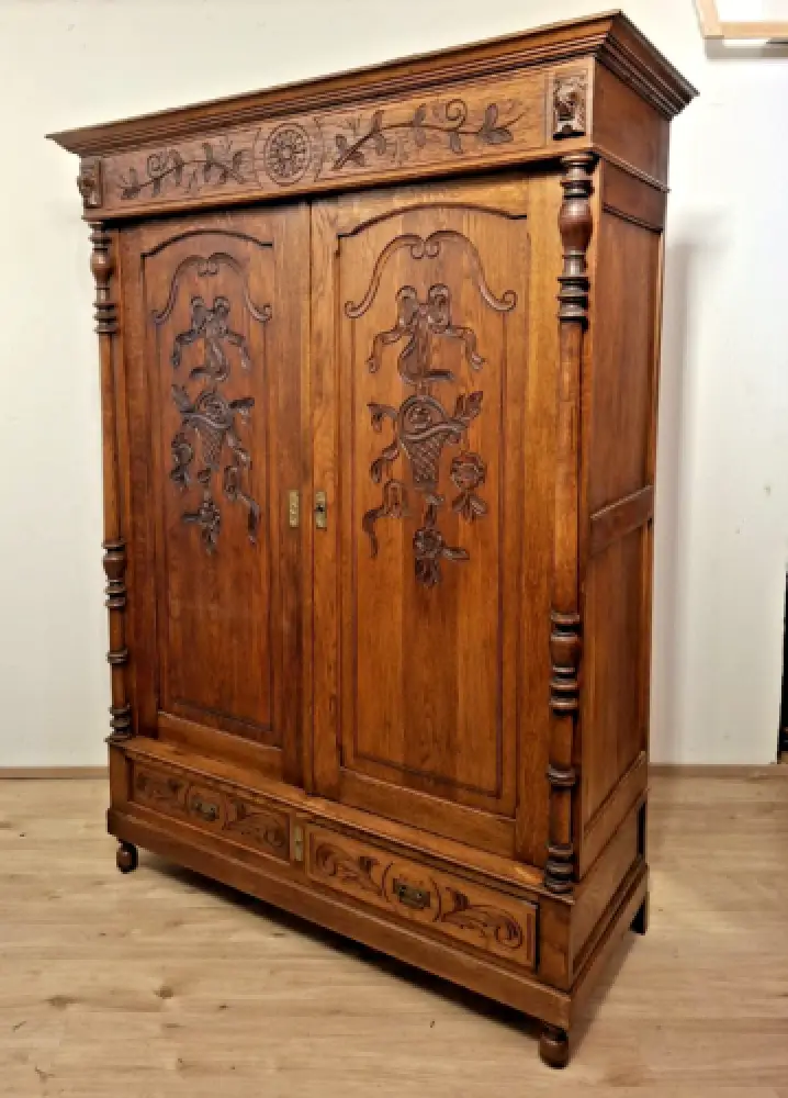 Wäscheschrank Kleiderschrank Schlafzimmer Antik in Eiche ca. 19 Jh. 0