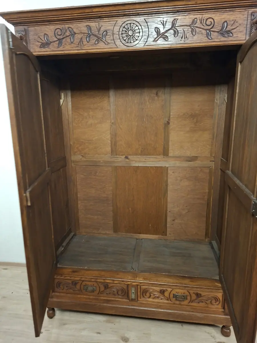 Wäscheschrank Kleiderschrank Schlafzimmer Antik in Eiche ca. 19 Jh. 10