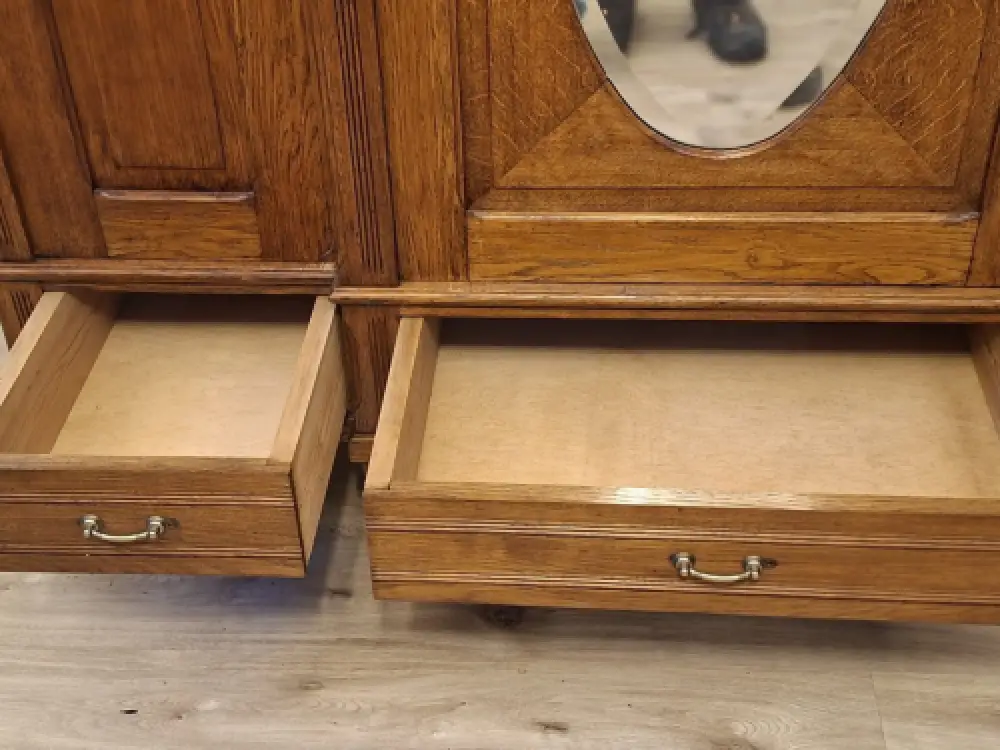 Wäscheschrank Kleiderschrank Schlafzimmer Antik in Eiche ca. 19 Jh. 11