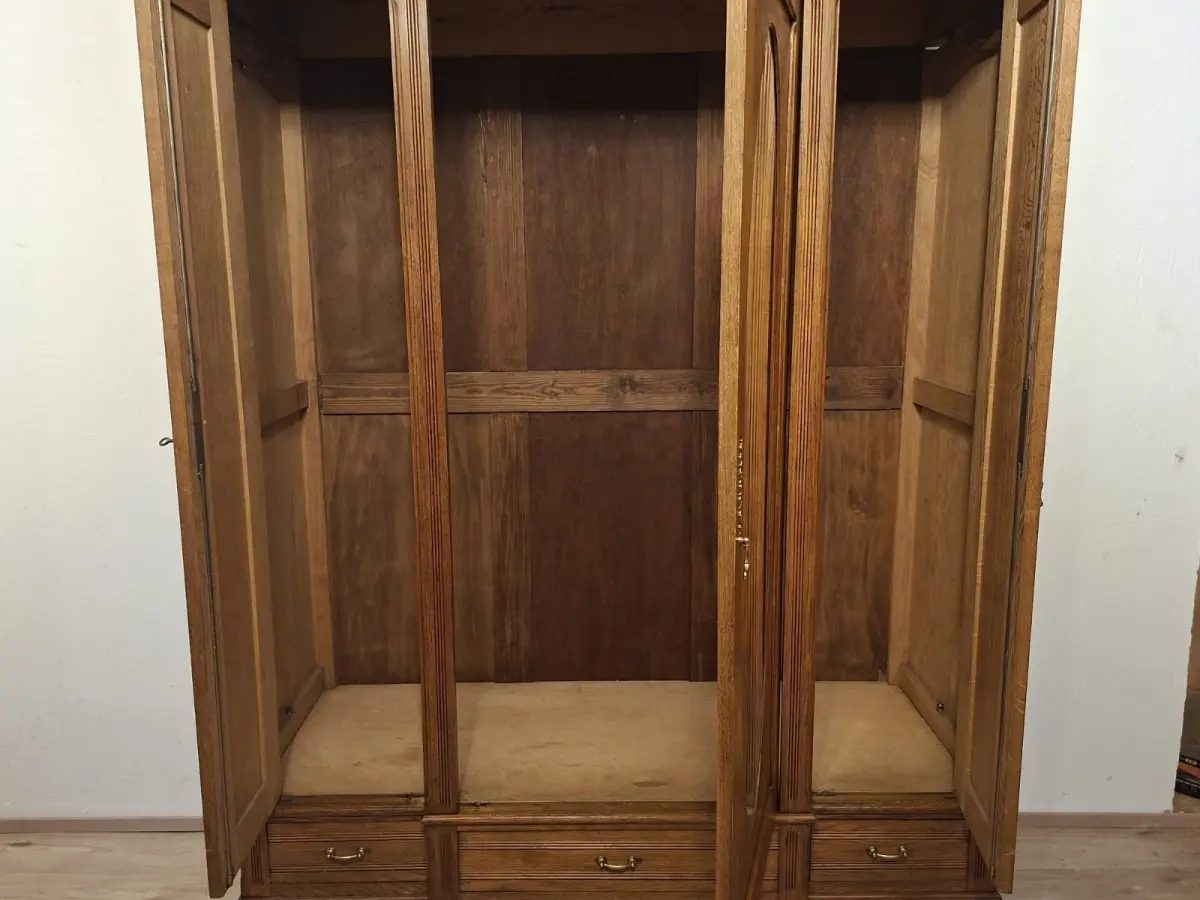 Wäscheschrank Kleiderschrank Schlafzimmer Antik in Eiche ca. 19 Jh. 4