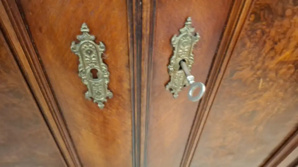 Wäscheschrank Kleiderschrank Schlafzimmer Antik ca. 19 Jh. 6