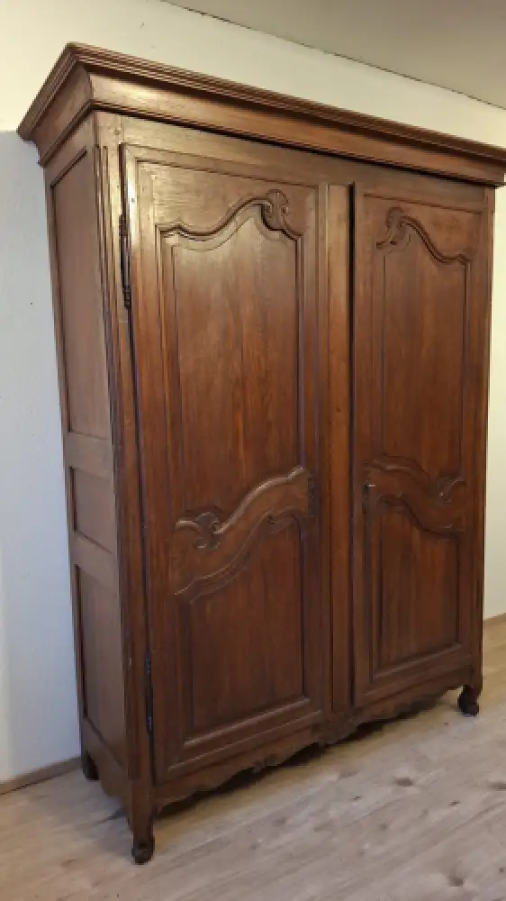 Französischer Louis XV Kleiderschrank aus Eiche, 18. Jh Antik 6